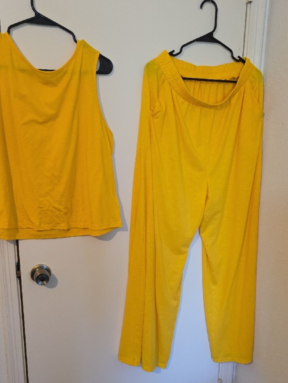 Bright Yellow Two-Piece Lounge Set With Pockets - Picture 8 of 9